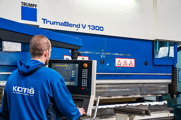 CNC tváření a ohýbání - TrumaBend V1300